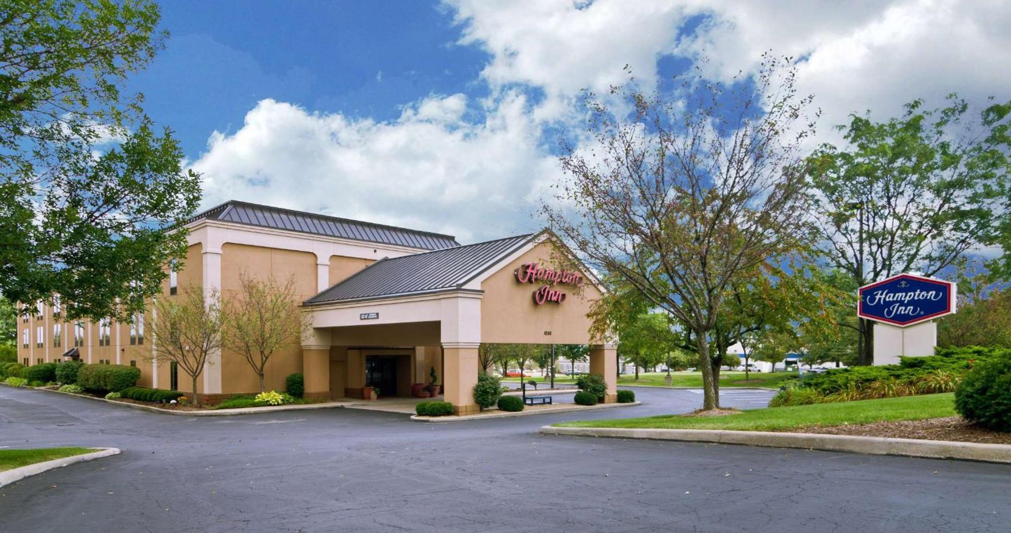 Hampton Inn Вустер Экстерьер фото